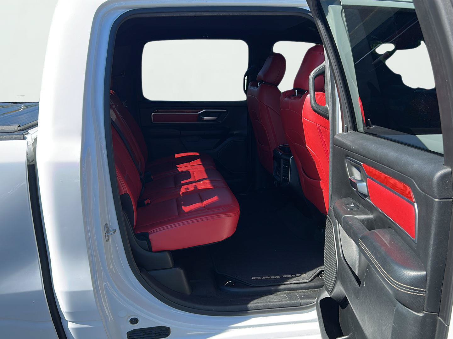 Used 2019 RAM 1500 Big Horn AWD/4WD image 14