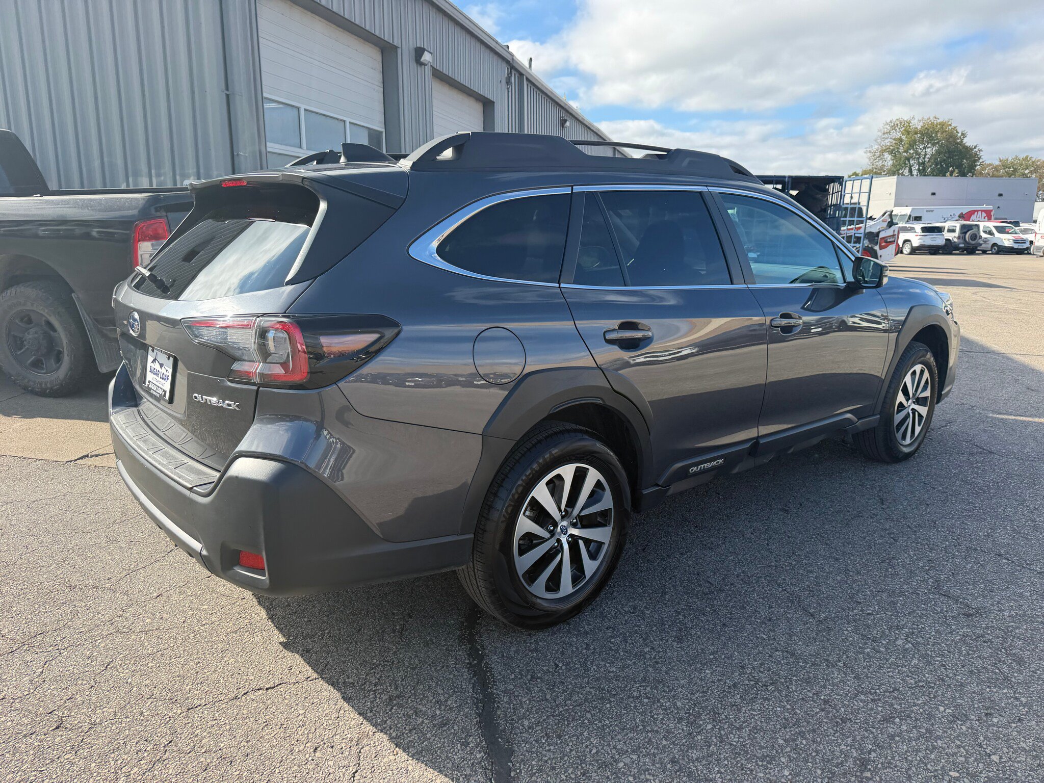 Used 2025 Subaru Outback Premium w/ Popular Package #1A AWD/4WD image 4