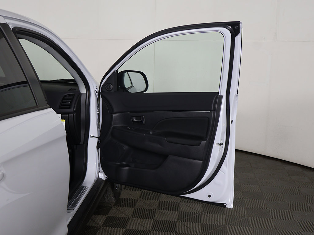 New 2027 Mitsubishi Outlander Sport ES AWD/4WD image 16