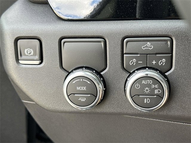 New 2026 GMC Sierra 1500 Elevation w/ LPO, Elevation Black Package image 16