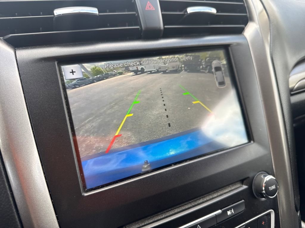 Used 2017 Ford Fusion SE w/ Fusion SE Technology Package FWD image 34