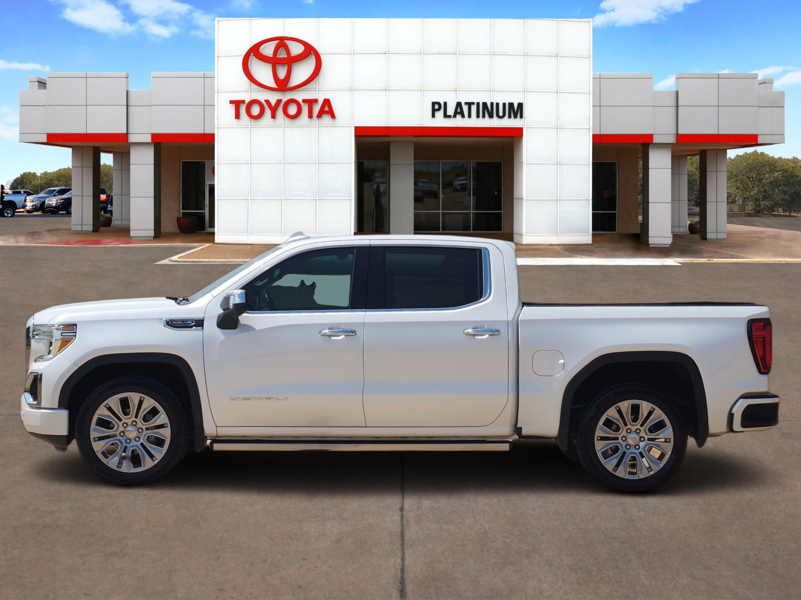 Used 2021 GMC Sierra 1500 Denali w/ Denali Ultimate Package AWD/4WD image 3