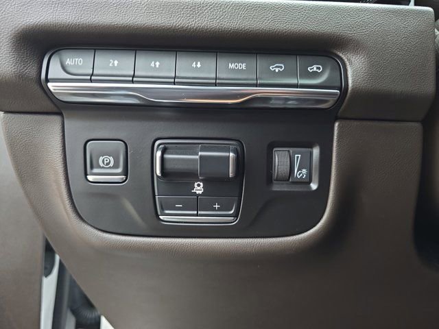 Certified 2025 Cadillac Escalade ESV Premium Luxury w/ Touring Package image 26