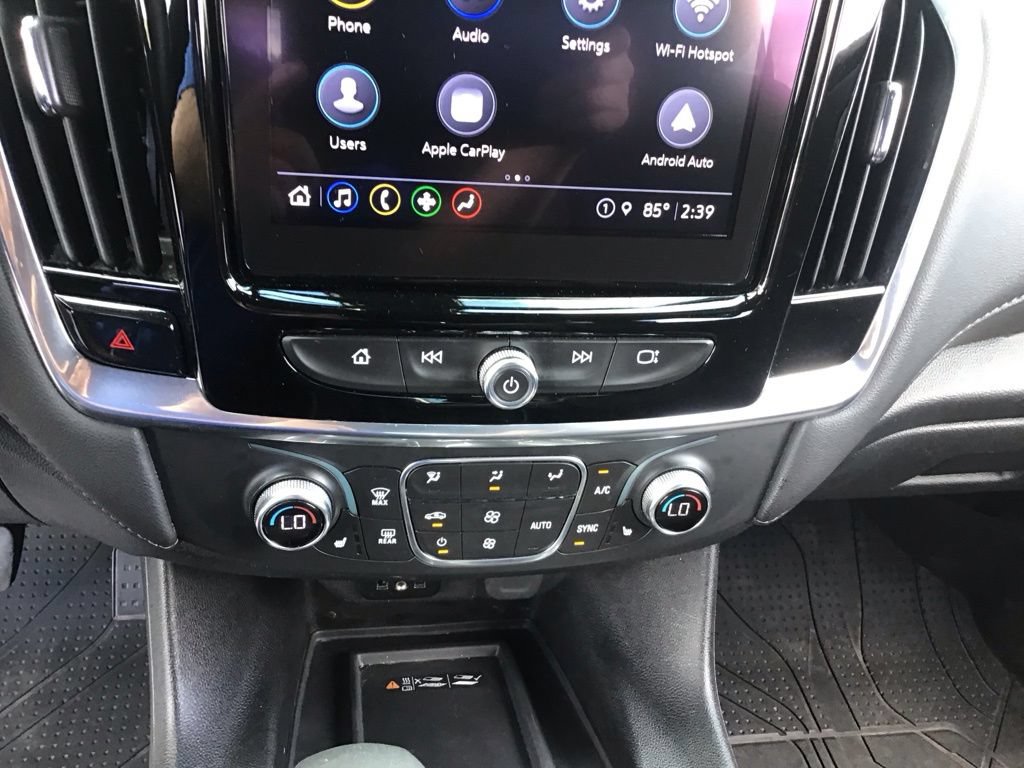 Used 2023 Chevrolet Traverse LT FWD image 27