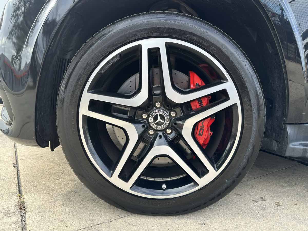 Used 2019 Mercedes-Benz GLS 63 AMG 4MATIC w/ AMG Night Styling Package image 9