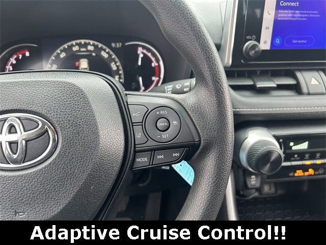 Used 2024 Toyota RAV4 LE image 5