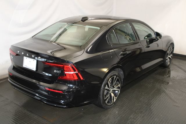 Used 2024 Volvo S60 B5 Core AWD/4WD image 4
