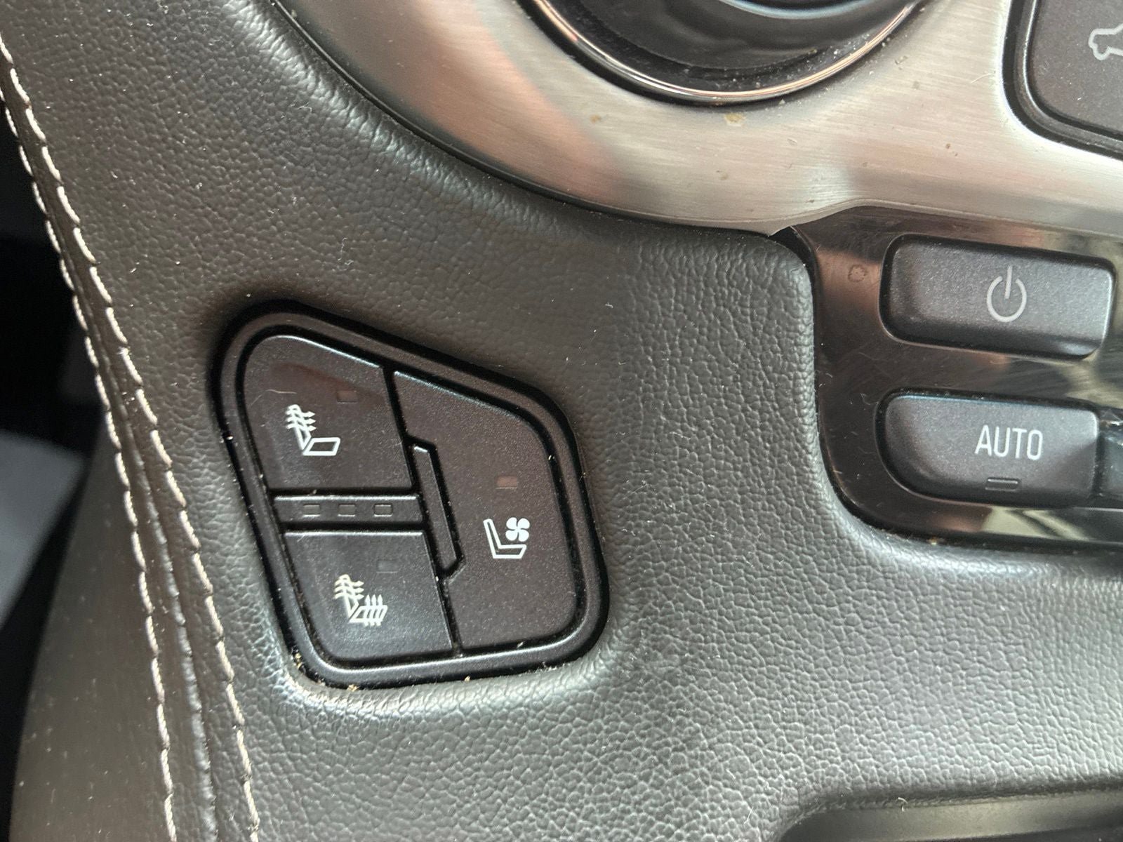 Used 2019 GMC Yukon XL SLT AWD/4WD image 26