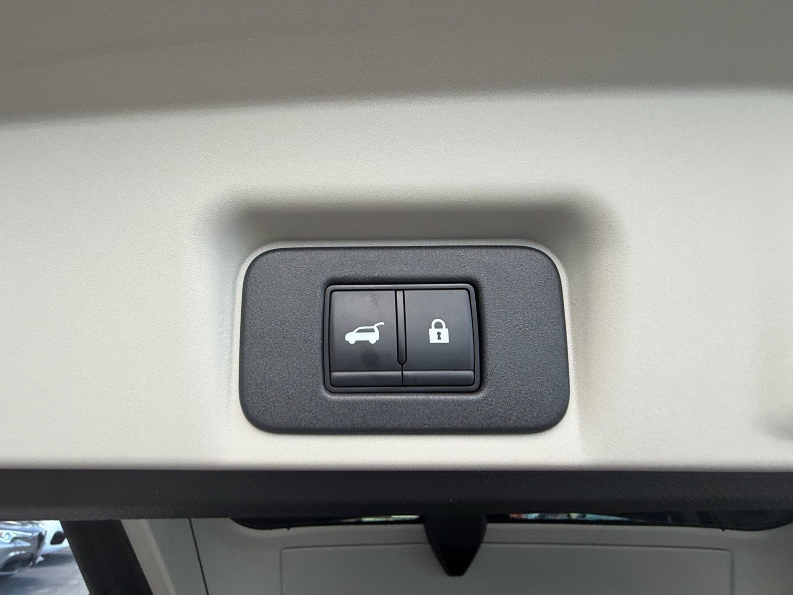 Certified 2024 Nissan Ariya FWD image 16