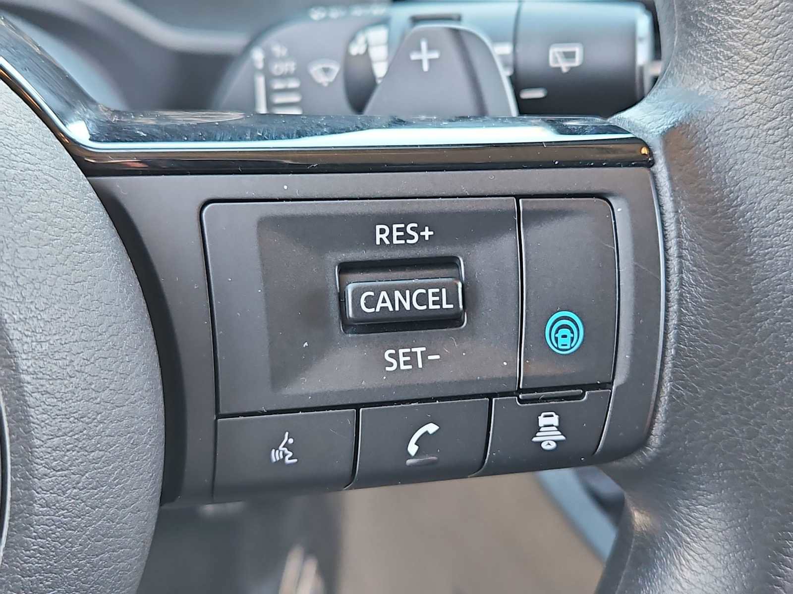 Used 2022 Nissan Rogue SV FWD image 24