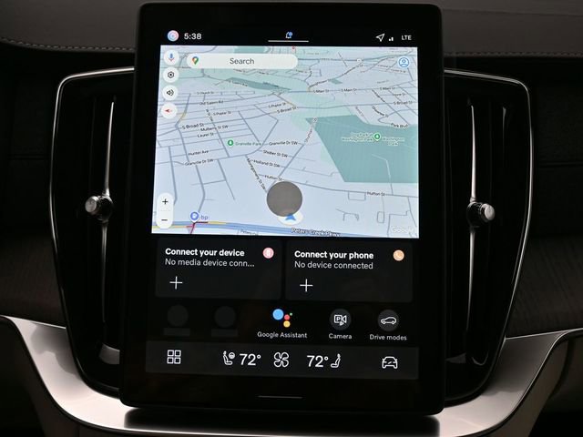 New 2026 Volvo XC90 B6 Ultra w/ Protection Package image 14