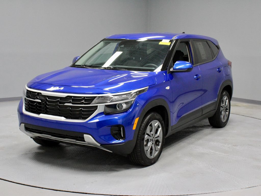 Used 2024 Kia Seltos LX AWD/4WD image 6