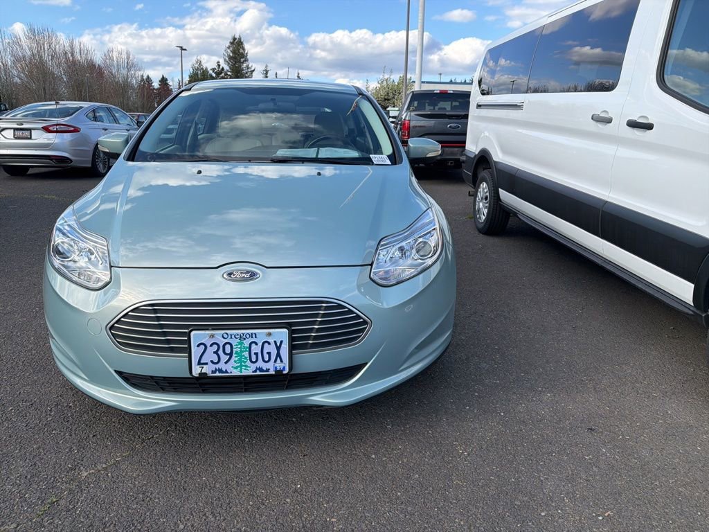 Used 2013 Ford Focus Electric Hatchback image 2
