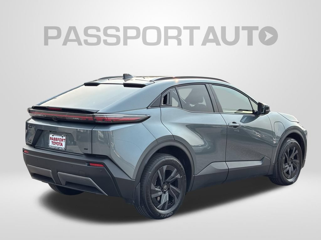 Used 2026 Toyota C-HR AWD/4WD image 7