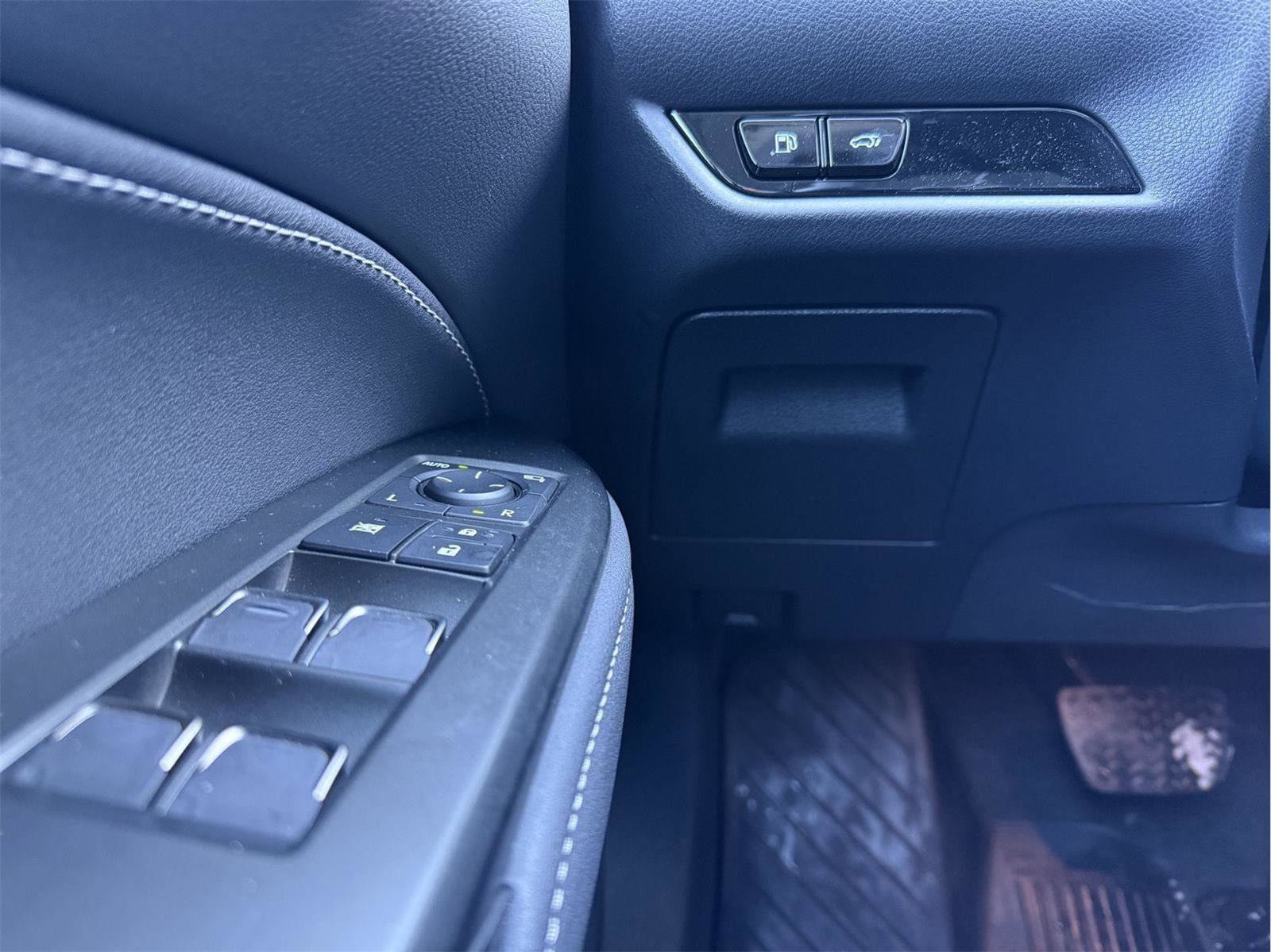 Used 2025 Lexus NX 350 Premium w/ Accessory Package (K3) image 17