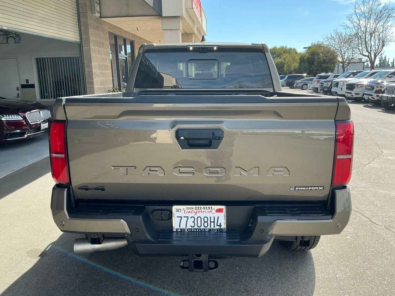 Used 2025 Toyota Tacoma TRD Off-Road w/ TRD Off Road Premium Package image 8