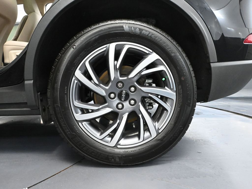 Used 2024 Lincoln Corsair AWD w/ Equipment Group 101A image 15