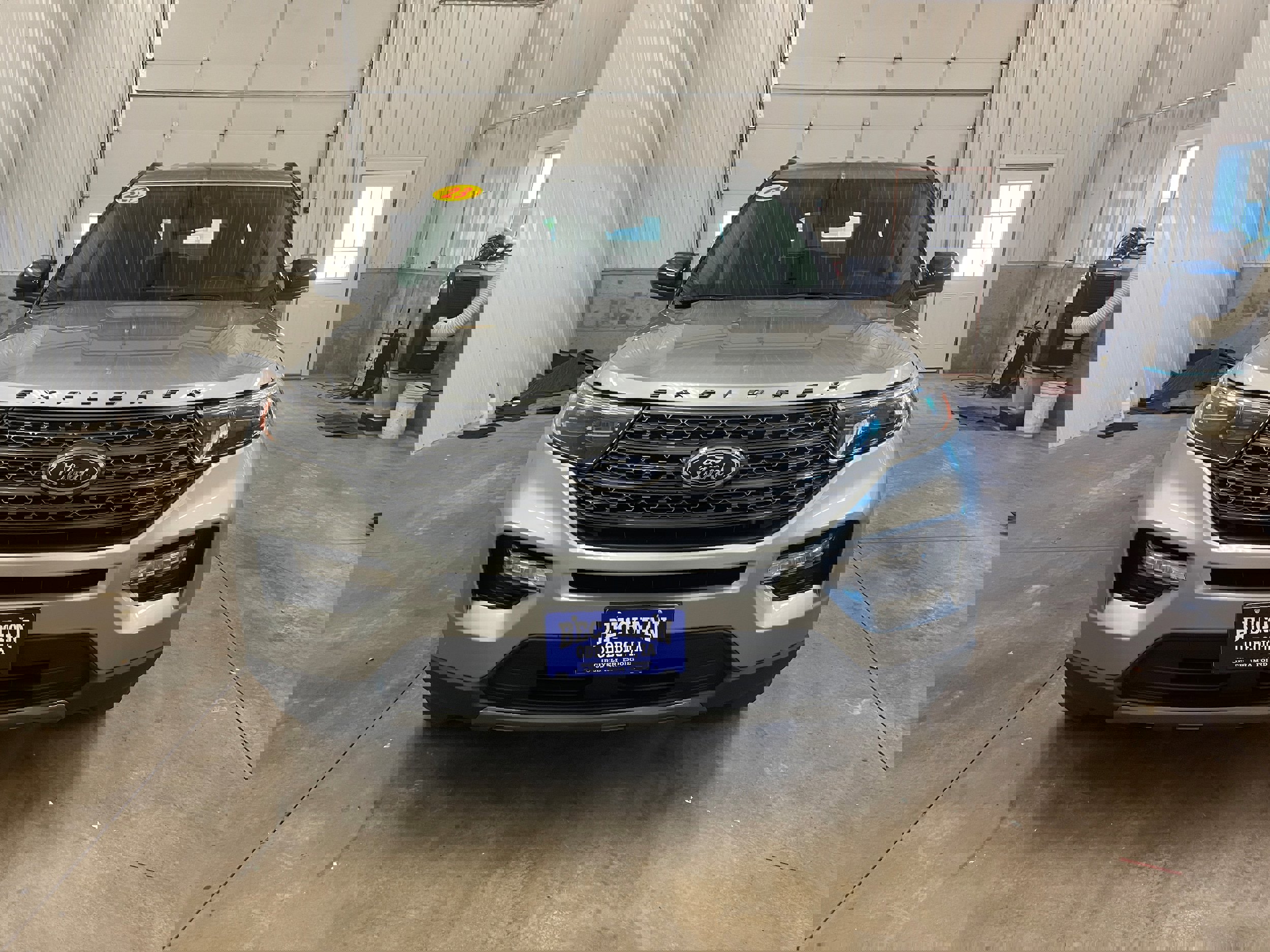 Used 2023 Ford Explorer XLT w/ Equipment Group 202A image 8