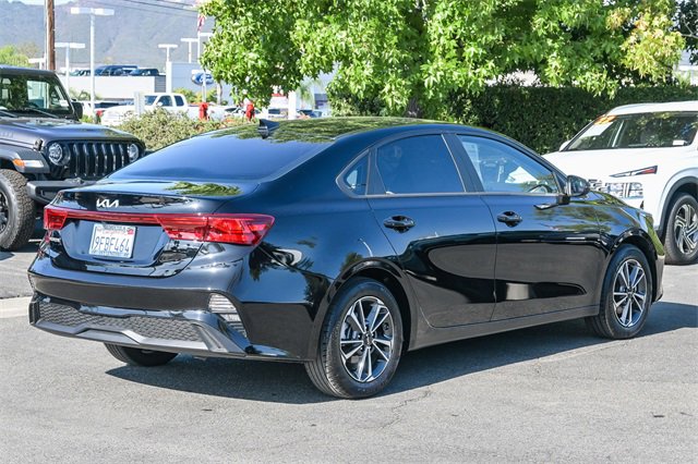 Used 2023 Kia Forte LXS w/ LXS Technology Package image 4