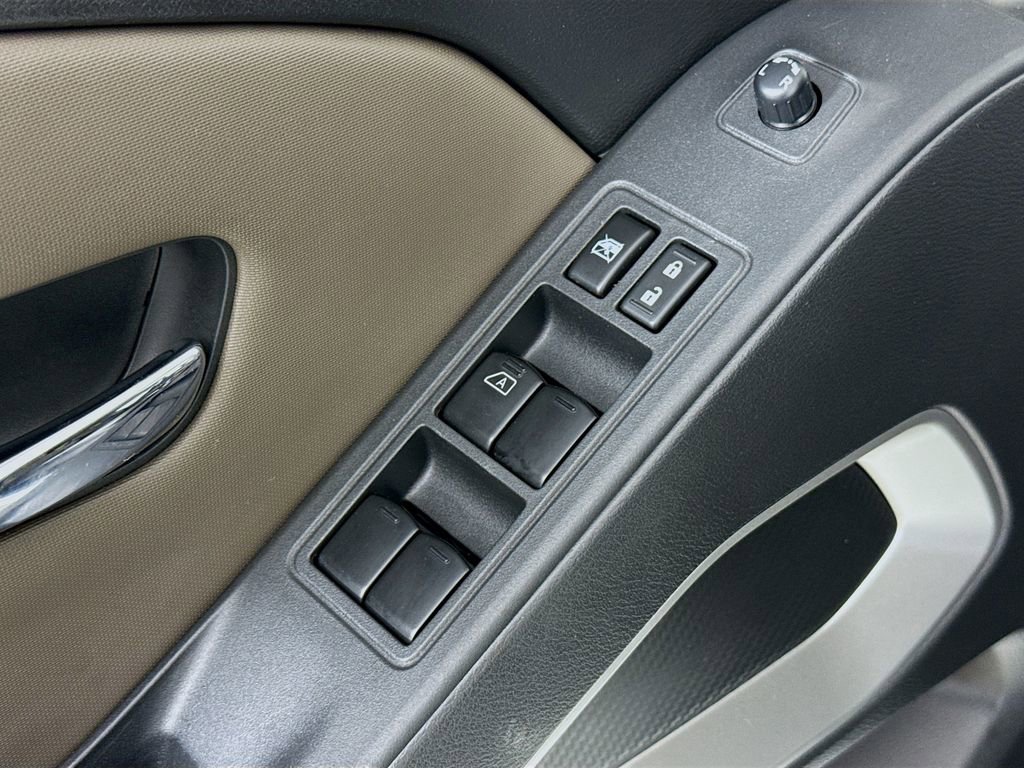 Used 2022 Nissan Frontier SV w/ Technology Package image 18