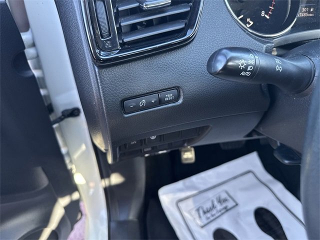 Used 2021 Nissan Rogue Sport S image 12