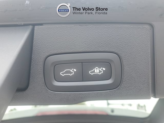 New 2026 Volvo XC60 T8 Plus w/ Protection Package Premier AWD/4WD image 9