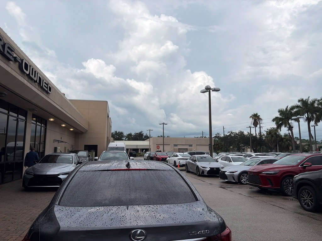 Used 2014 Lexus LS 460 AWD w/ Comfort Package image 5