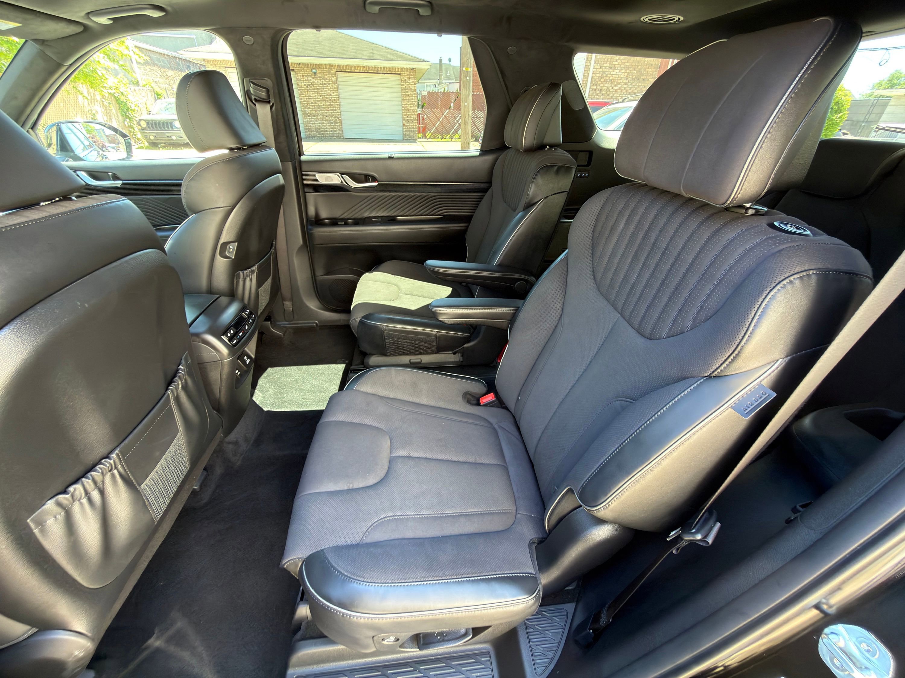 Used 2025 Hyundai Palisade Calligraphy AWD/4WD image 24
