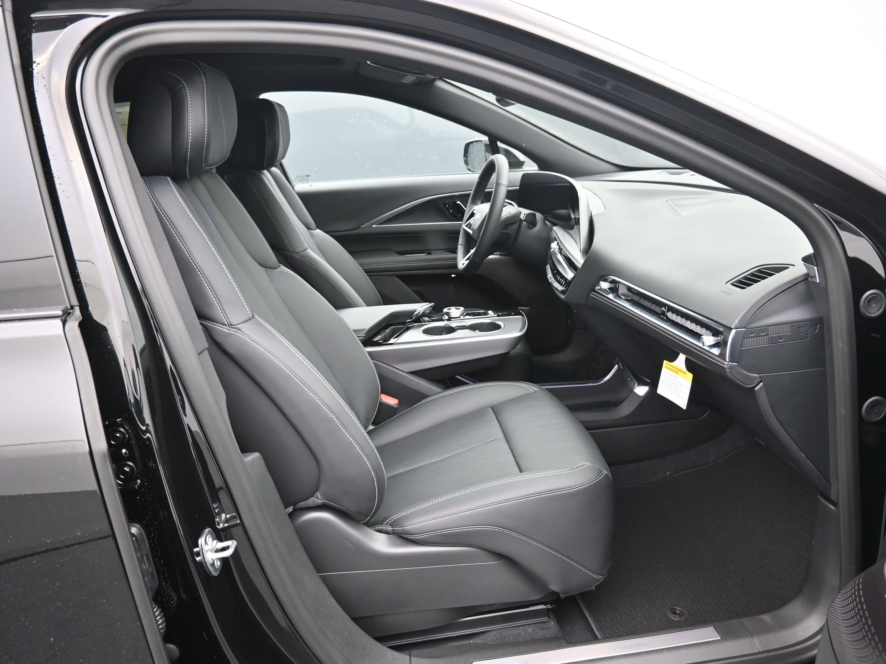 New 2025 Cadillac Lyriq Sport image 13