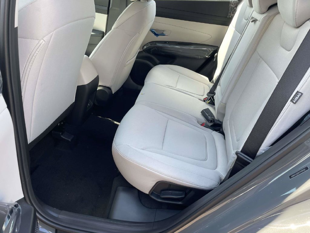 New 2026 Hyundai Tucson SE FWD image 12