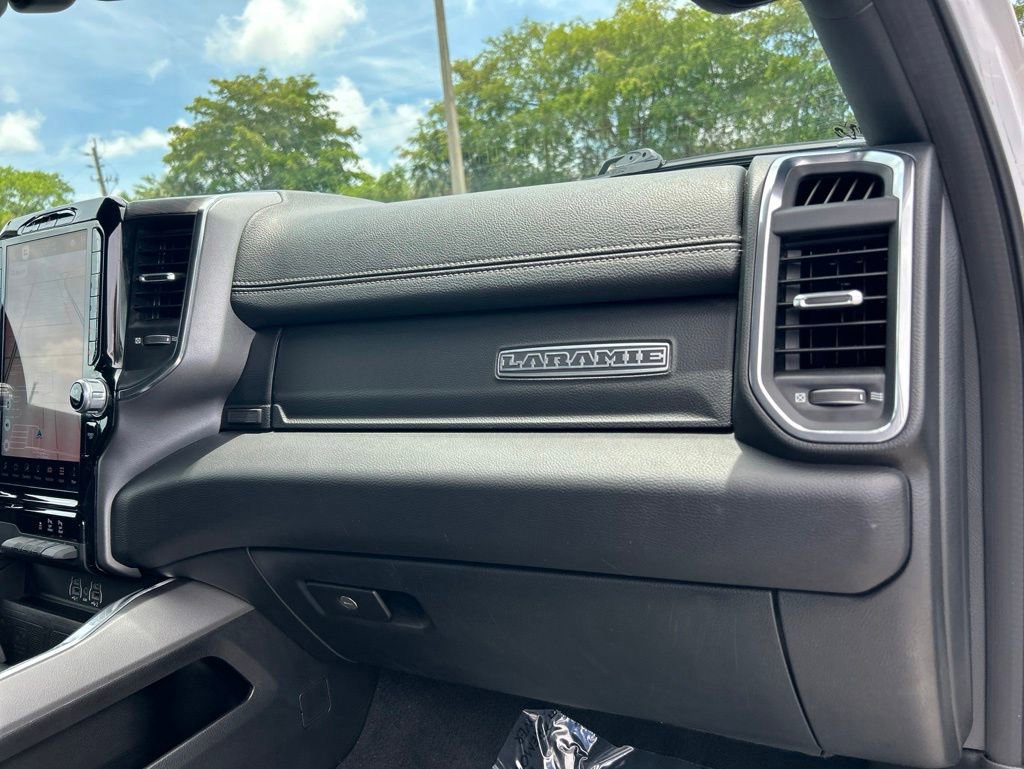 Used 2025 RAM 1500 Laramie AWD/4WD image 24
