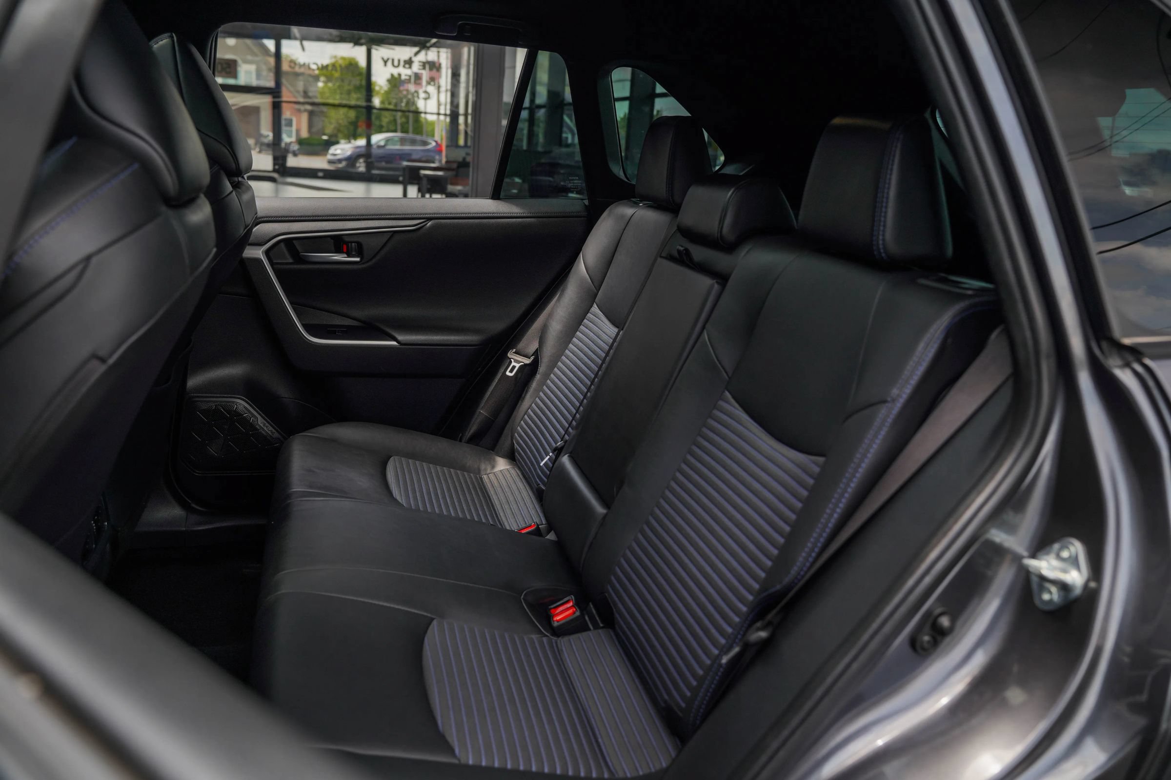 Used 2022 Toyota RAV4 XSE AWD/4WD image 29