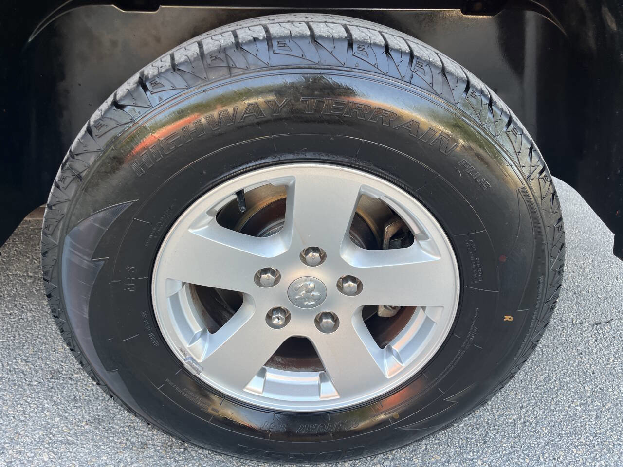 Used 2012 RAM 1500 Classic SLT image 34