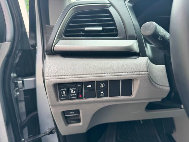 Used 2023 Honda Odyssey EX-L image 25