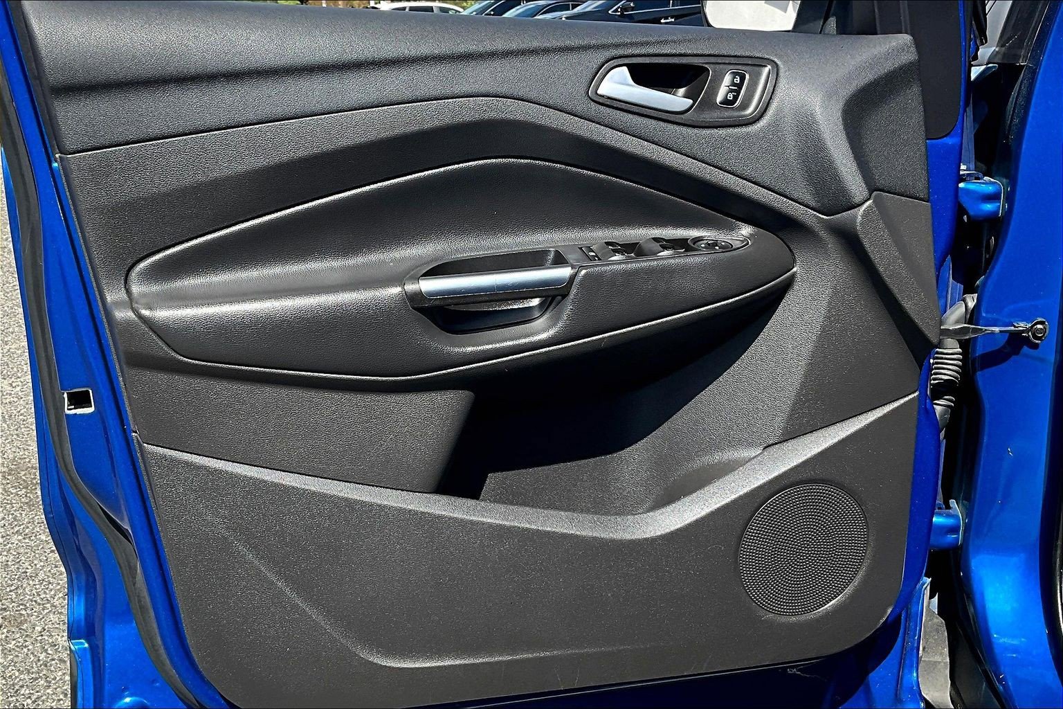Used 2017 Ford Escape SE w/ Equipment Group 201A image 17