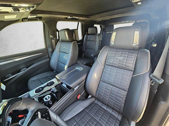 Used 2026 Cadillac Escalade V w/ LPO, ONYX Package AWD/4WD image 14