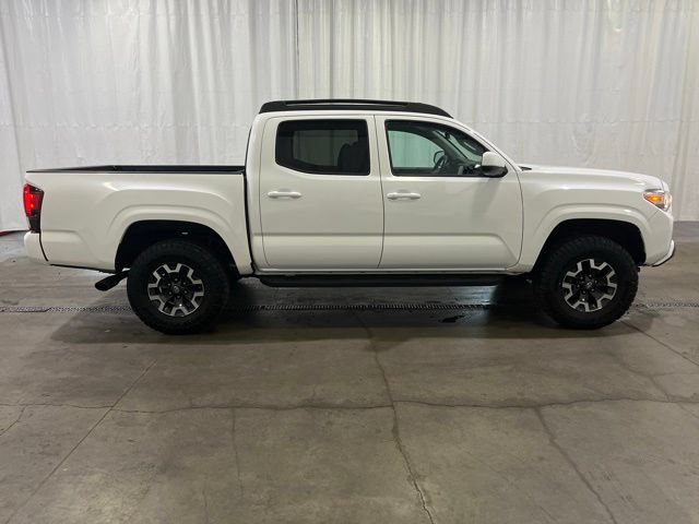 Certified 2021 Toyota Tacoma SR AWD/4WD image 3