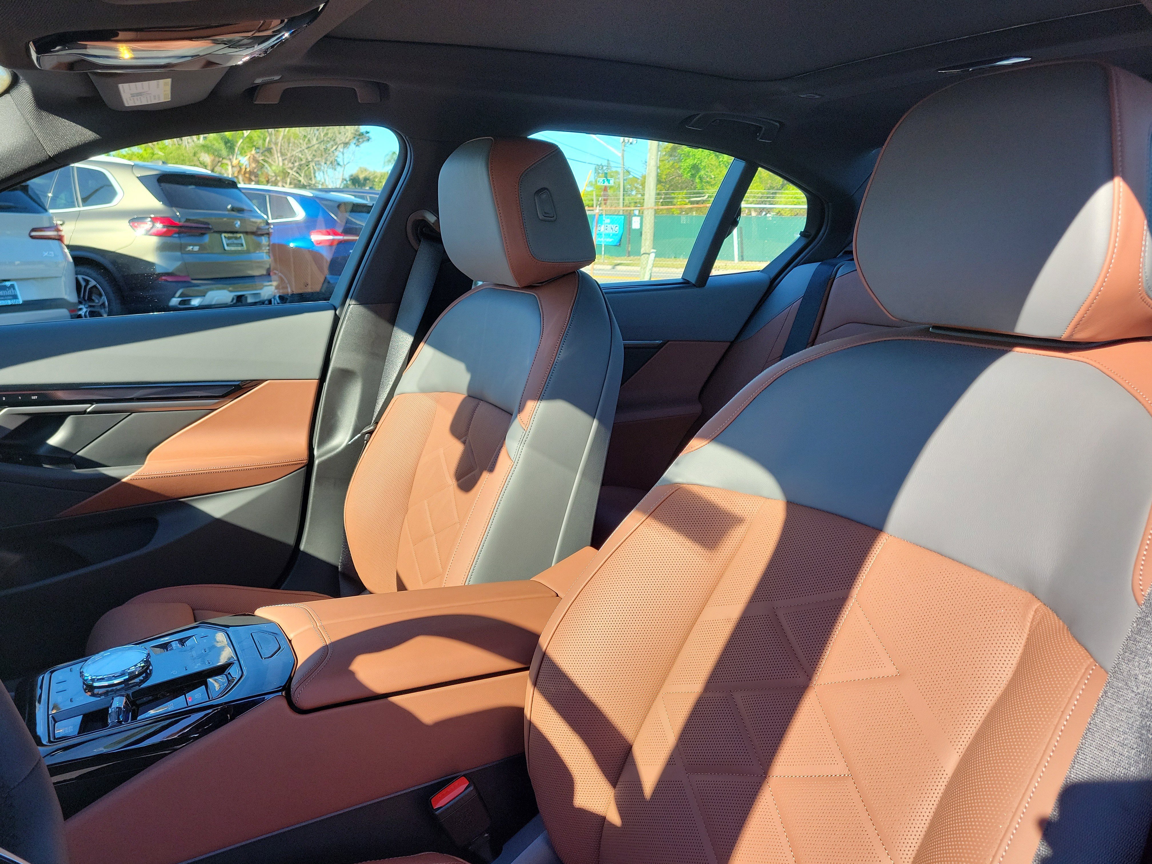 New 2026 BMW 550e xDrive w/ Executive Package image 16