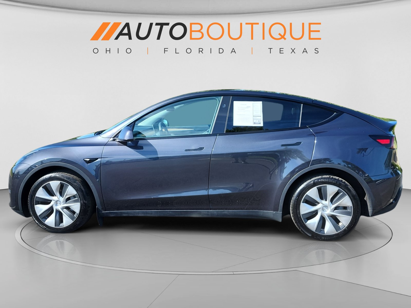 Used 2024 Tesla Model Y Long Range AWD/4WD image 2