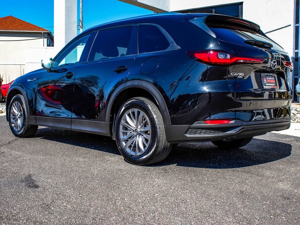 Used 2024 MAZDA CX-90 Plug-In Hybrid w/ Preferred image 4
