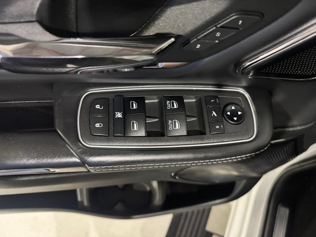Used 2022 RAM 1500 Limited AWD/4WD image 18