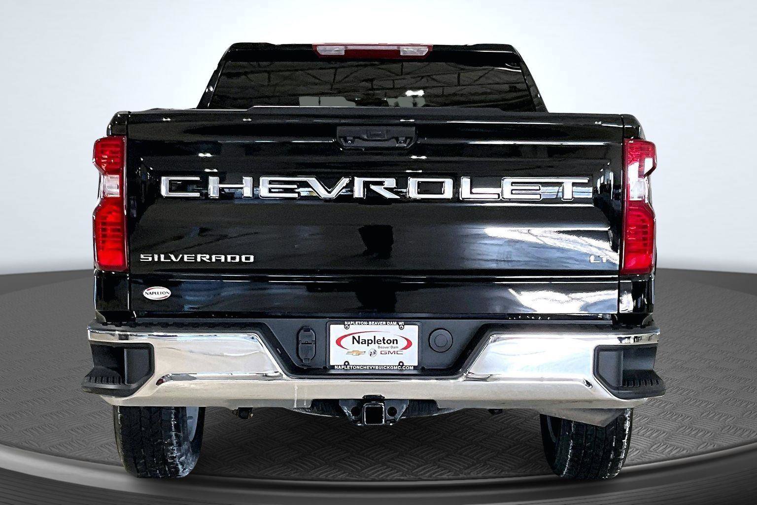 Used 2022 Chevrolet Silverado 1500 LT w/ Protection Package image 4
