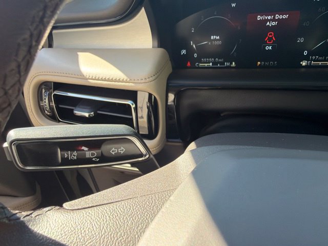 Certified 2022 Lincoln Nautilus FWD w/ Premium Package image 25