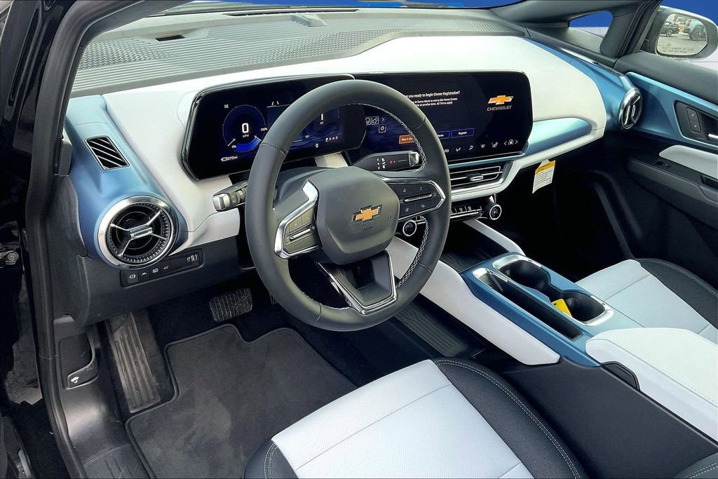 New 2026 Chevrolet Equinox EV LT FWD image 7