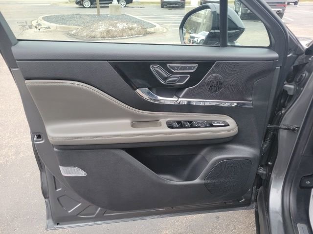 Certified 2024 Lincoln Corsair Reserve w/ Equipment Group 201A image 18