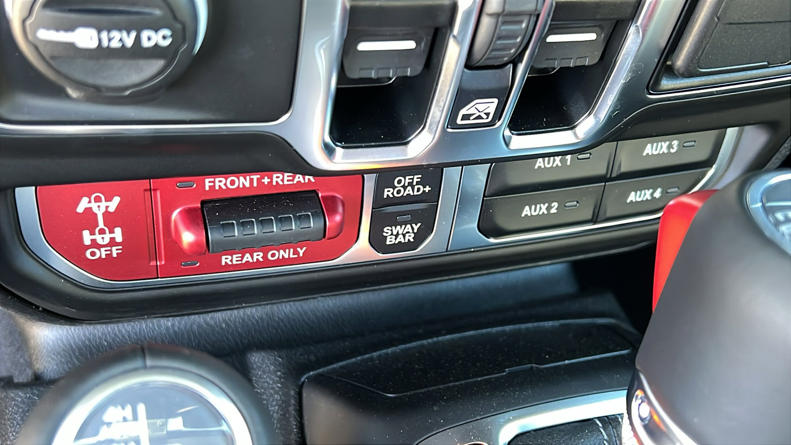 New 2025 Jeep Wrangler Unlimited Rubicon 392 image 28