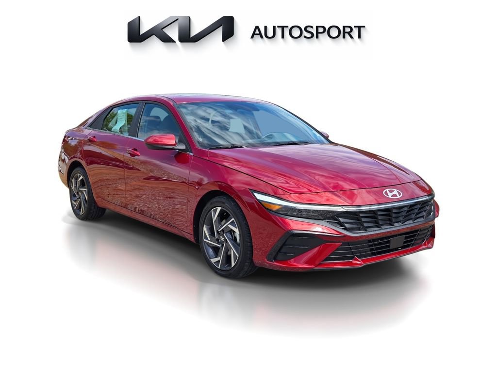 Used 2025 Hyundai Elantra SEL FWD image 3
