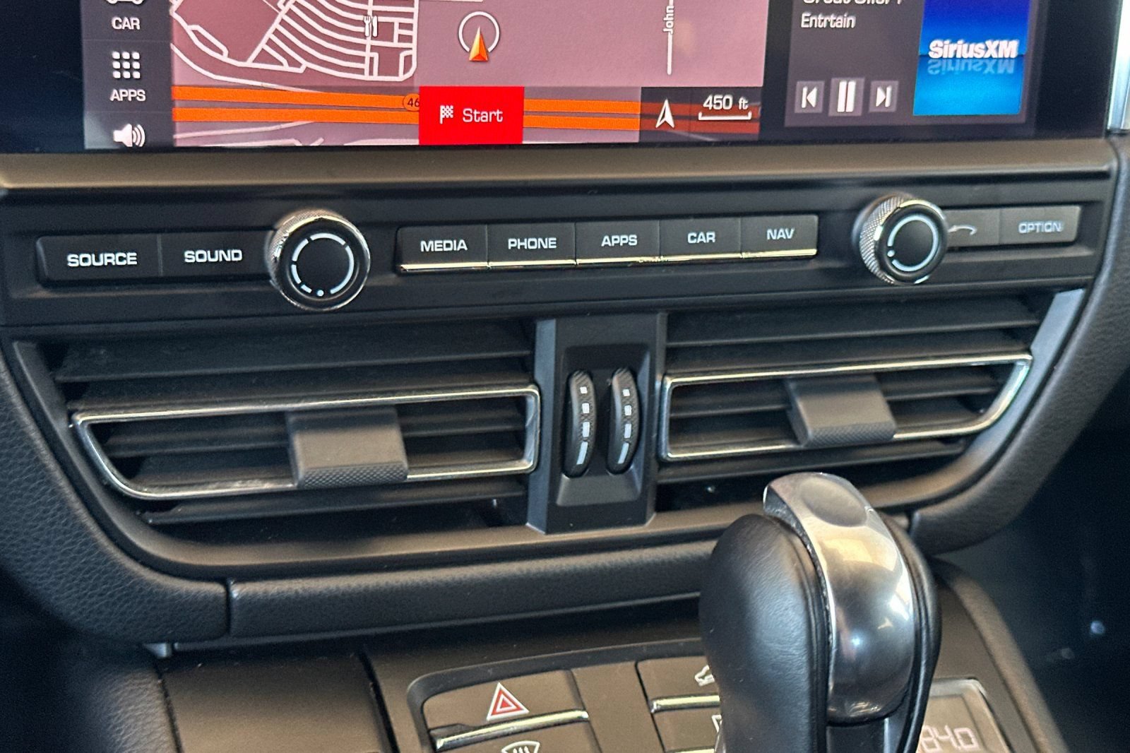 Used 2019 Porsche Macan S AWD/4WD image 24