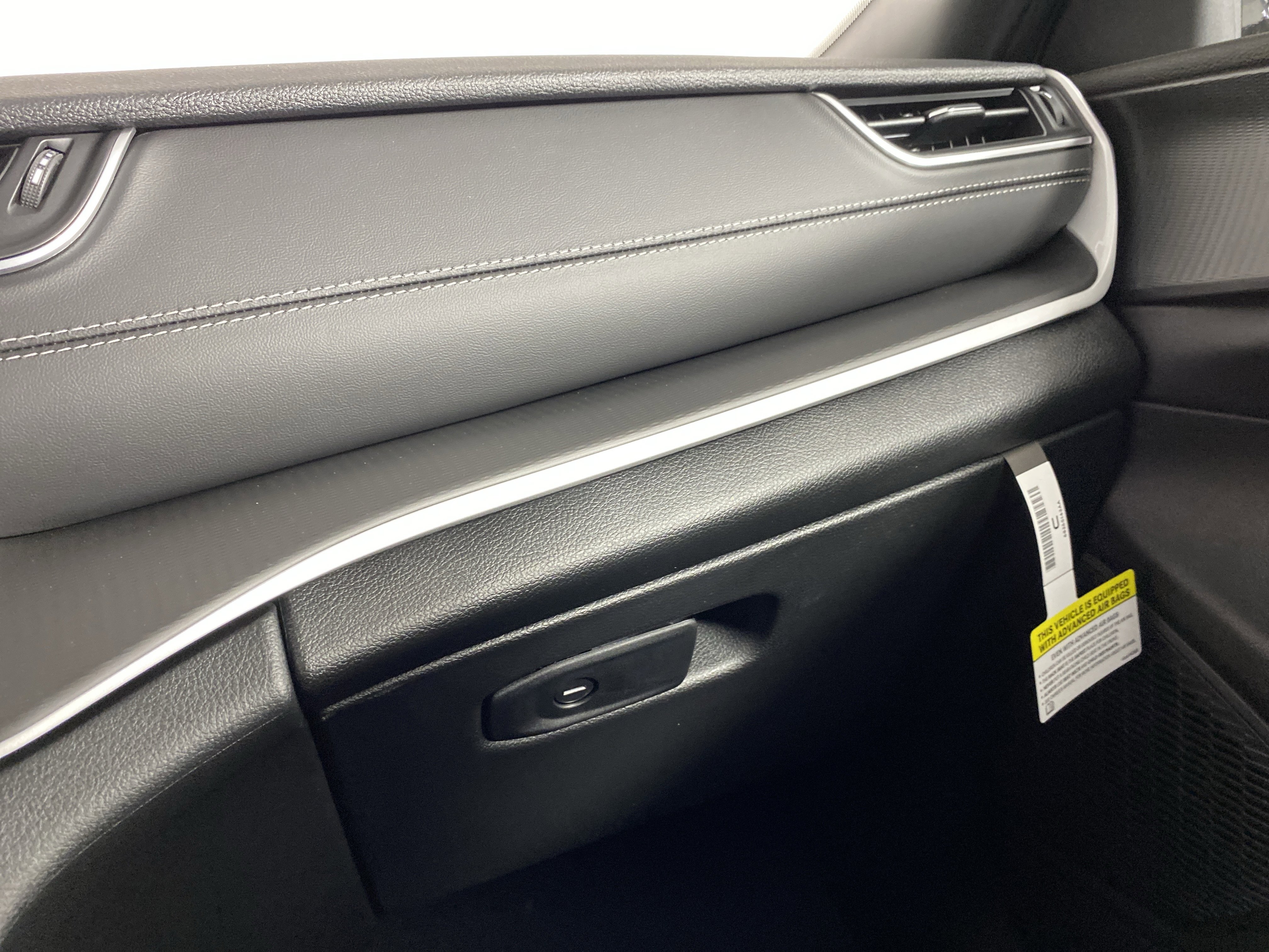 New 2025 Jeep Grand Cherokee L Altitude image 28