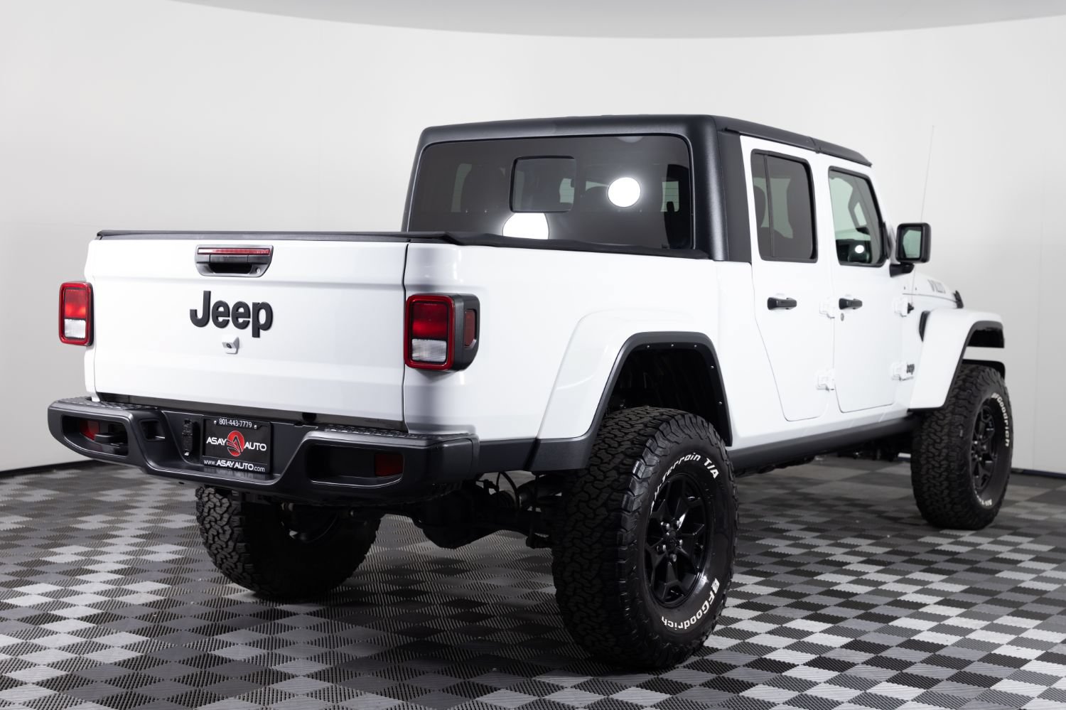 Used 2022 Jeep Gladiator Sport AWD/4WD image 7